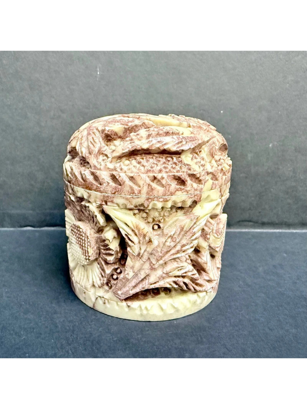 Vintage Hand Carved Soapstone Round Trinket Box Floral Leaf Boho Jewelry